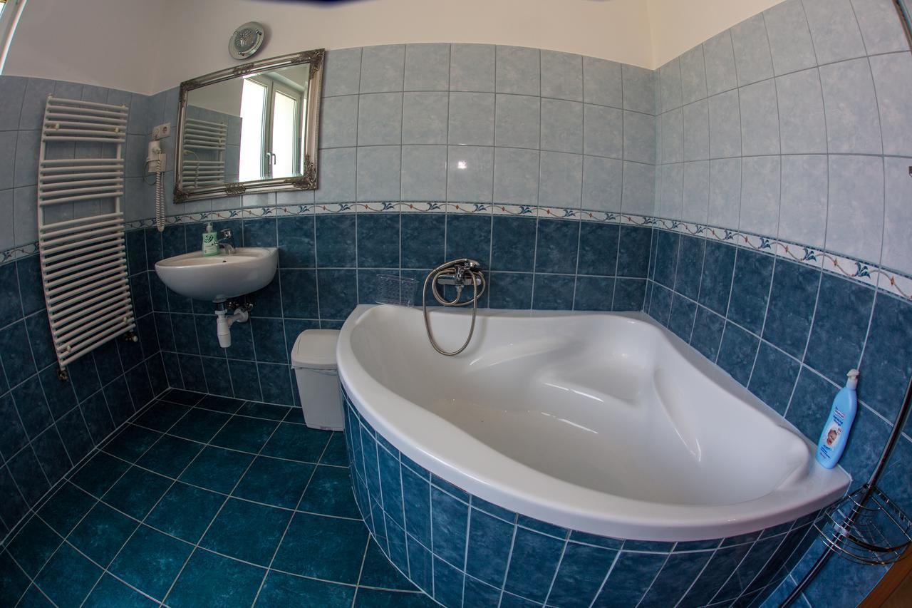 Aqua Line Apartmanhaz Hajdúszoboszló Zewnętrze zdjęcie
