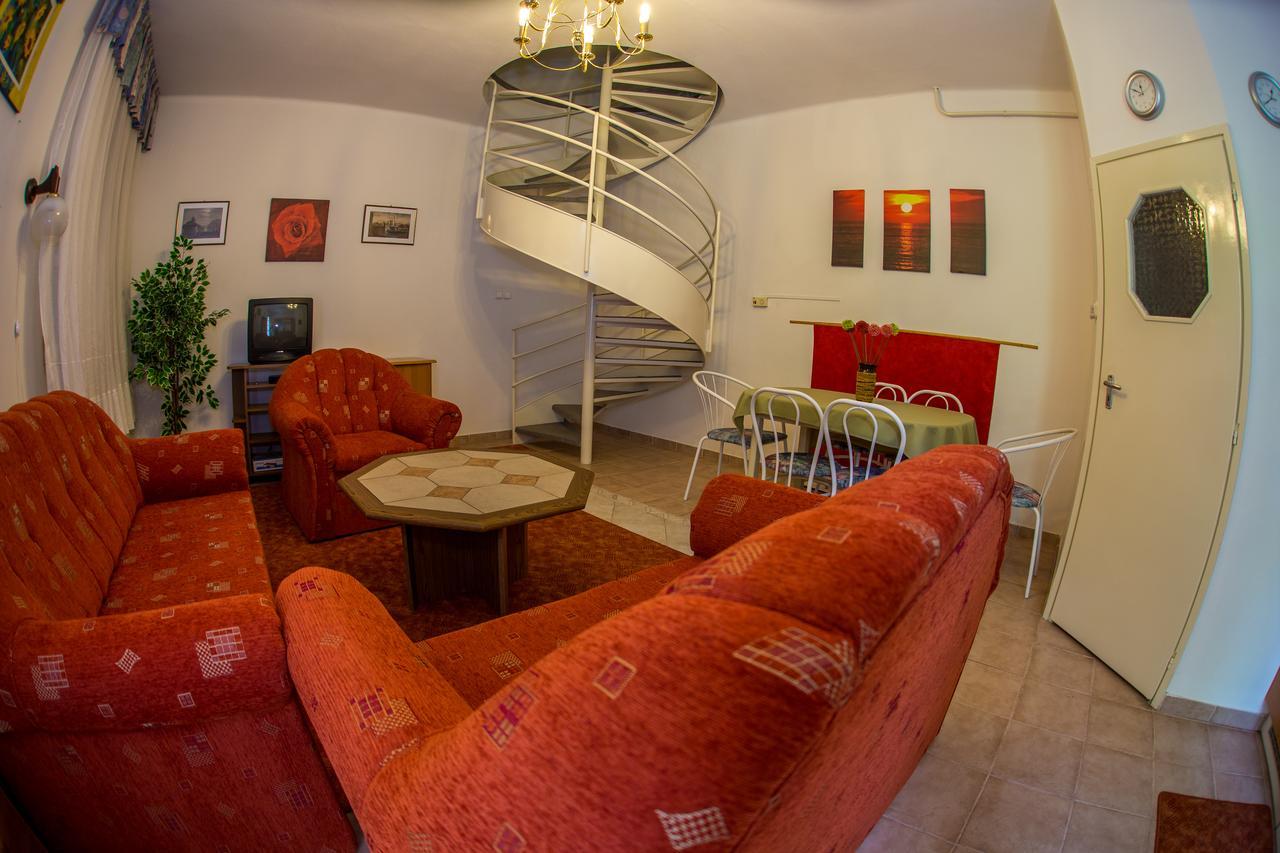 Aqua Line Apartmanhaz Hajdúszoboszló Zewnętrze zdjęcie