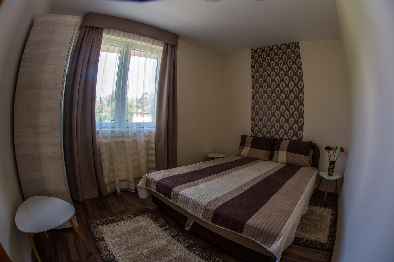 Aqua Line Apartmanhaz Hajdúszoboszló Zewnętrze zdjęcie
