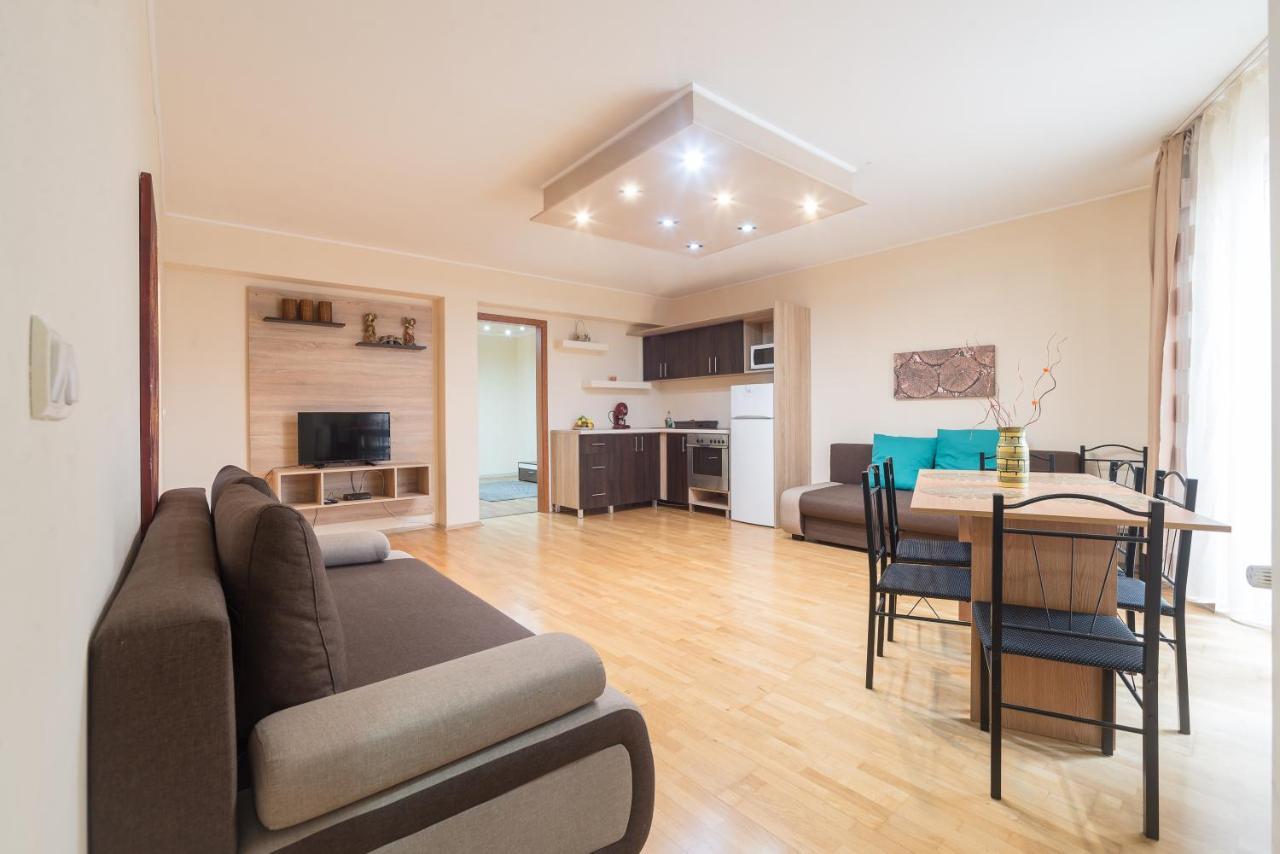 Aqua Line Apartmanhaz Hajdúszoboszló Zewnętrze zdjęcie