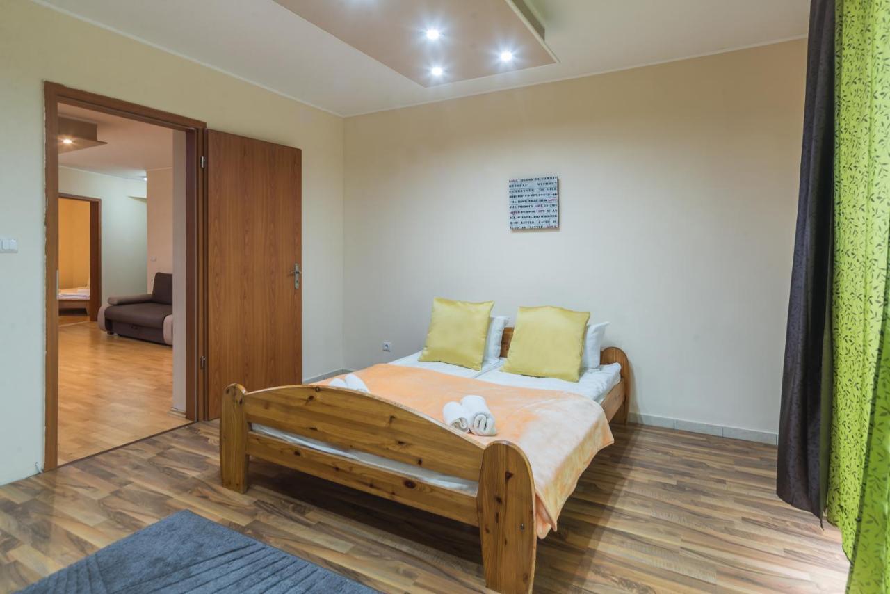 Aqua Line Apartmanhaz Hajdúszoboszló Zewnętrze zdjęcie